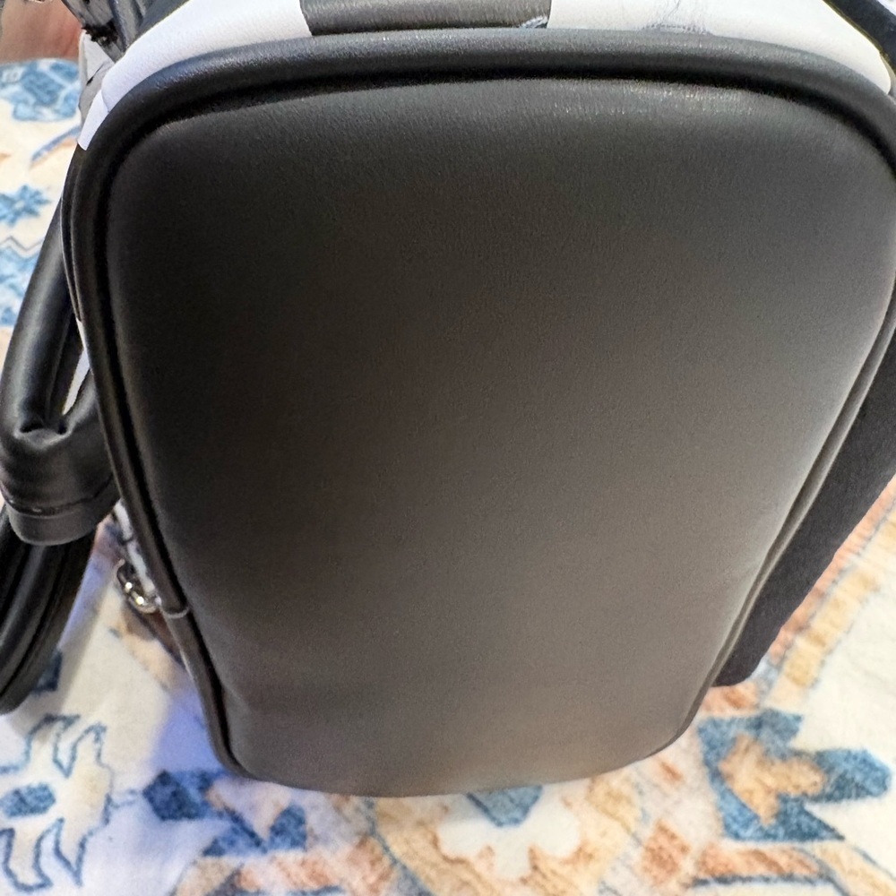 Loungefly Minnie Black and White Polka Dot Backpack - Picture 5 of 5